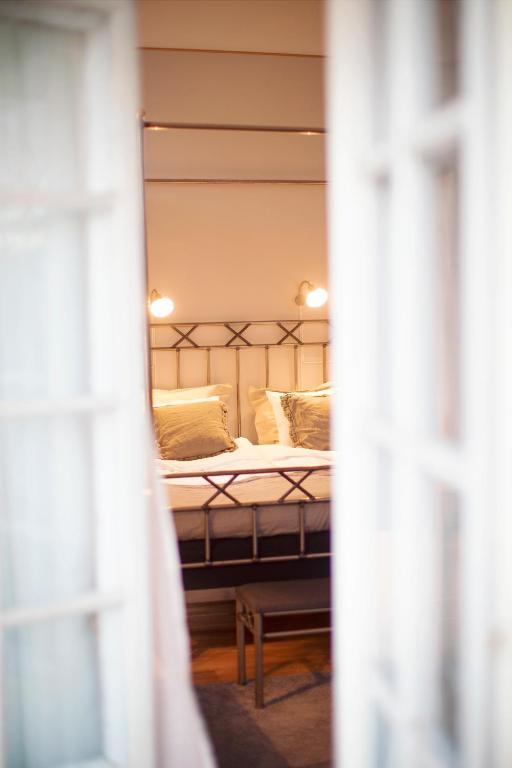 Deluxe Double Room Bath,72633992:JPEG
